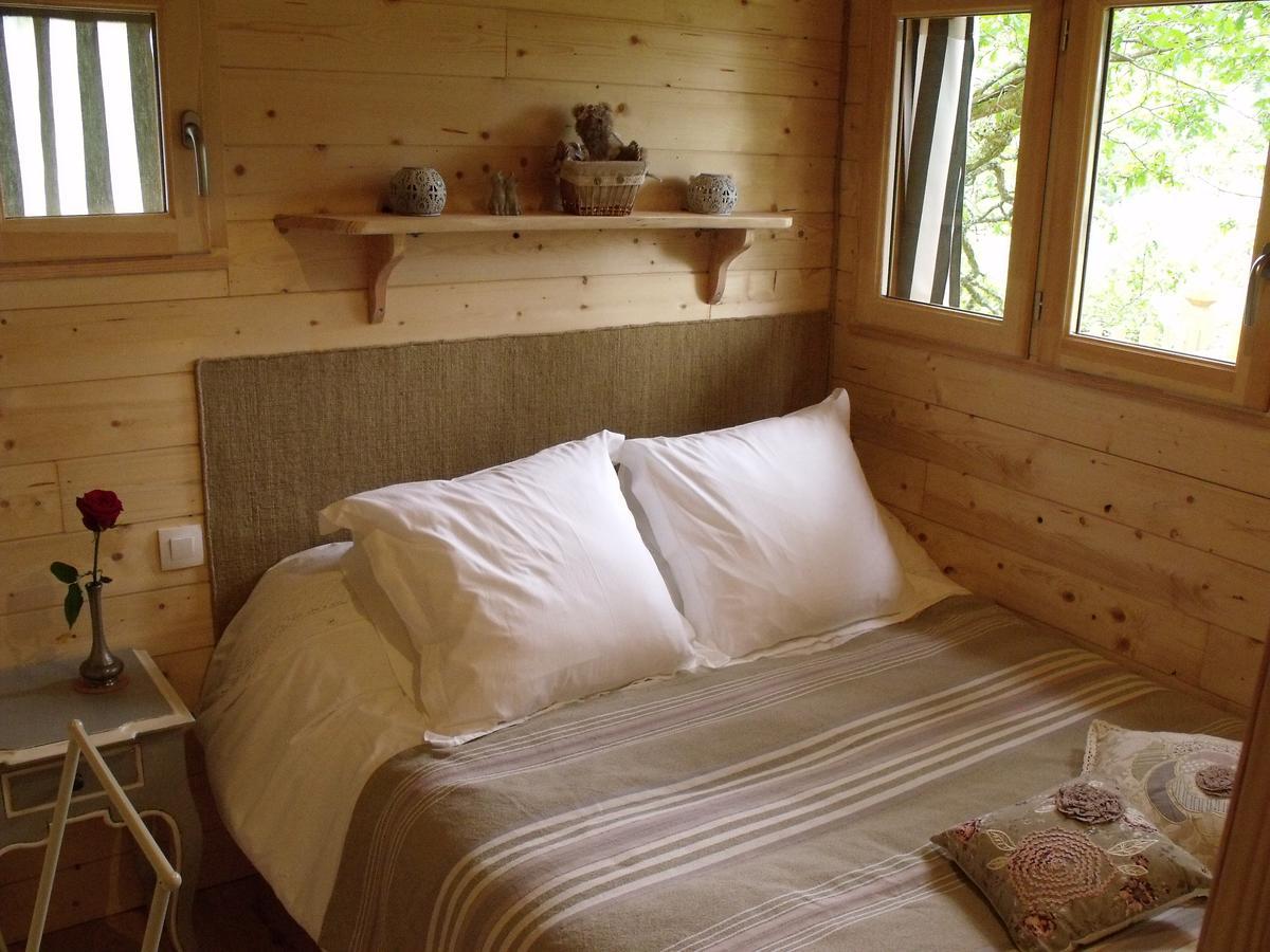 La Cabane du Vieux Chêne Susmiou Extérieur photo